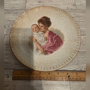 Decorative Mother and Child Ceramic Plate - Pink Accent